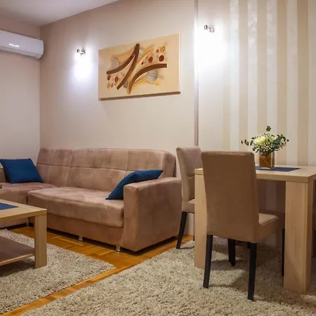 Apartment Happy Day *
